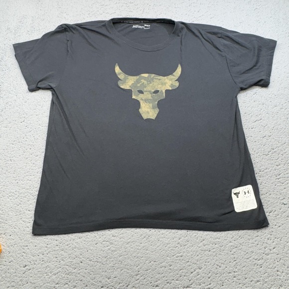 Under Armour Project Rock Shirt Mens Large Black HeatGear Loose Camo Bull Fader - Picture 1 of 9